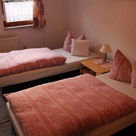 Ferienwohnung Schedifka Holiday home *